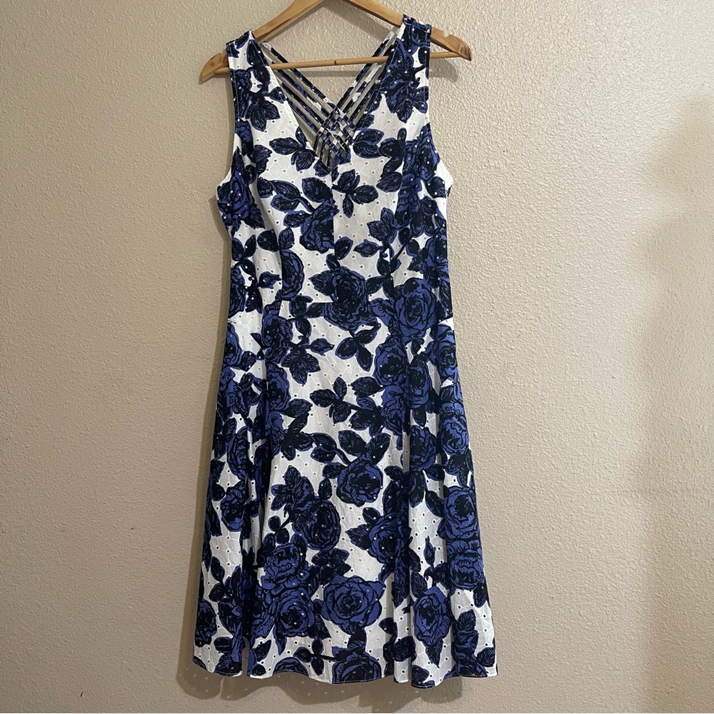 Adrianna Papell Floral Print Fit and Flare Dress Blue White - Picture 2 of 14